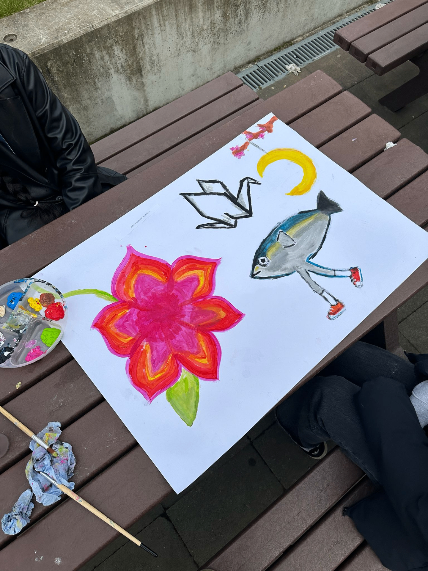 Detail van een kleurrijk kunstwerk gemaakt in een KUNST360 atelier